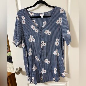 Lularoe Shannah v-neck Top (striped floral)